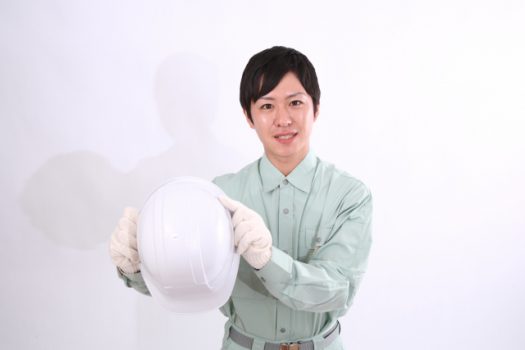アスファルト舗装は自分でできる?業者に依頼すべき?